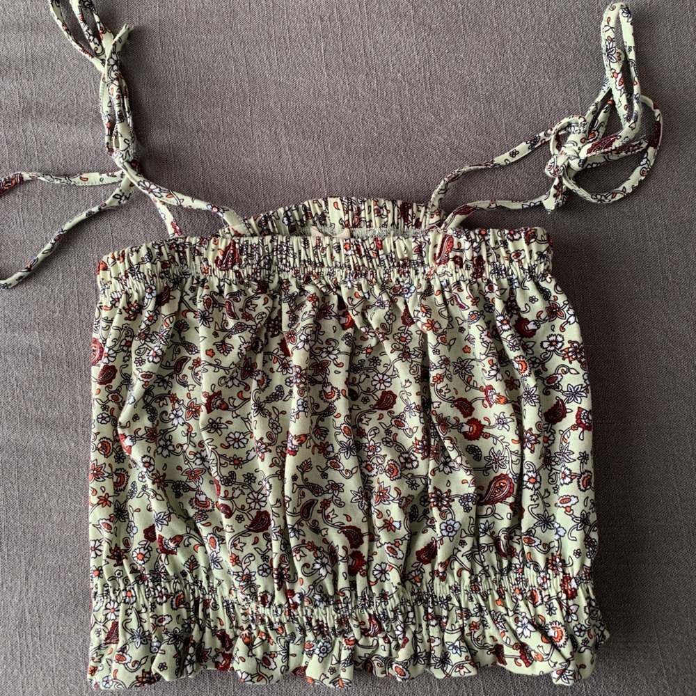FLORAL TOP